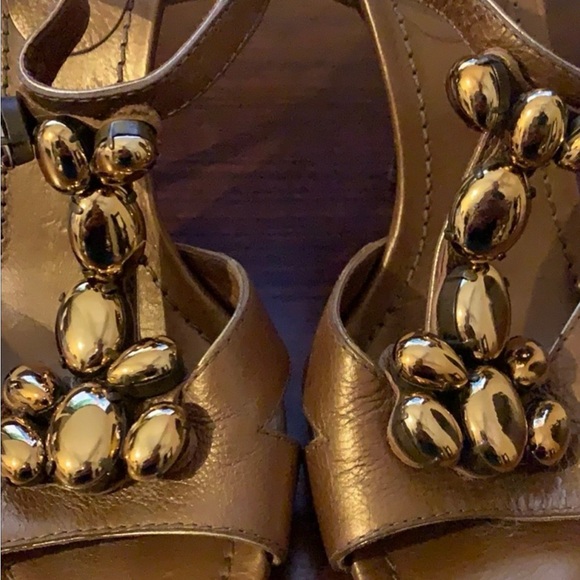 Miu Miu Gold T-Strap Sandals with Gold Beaded Embellishments - Picture 5 of 8